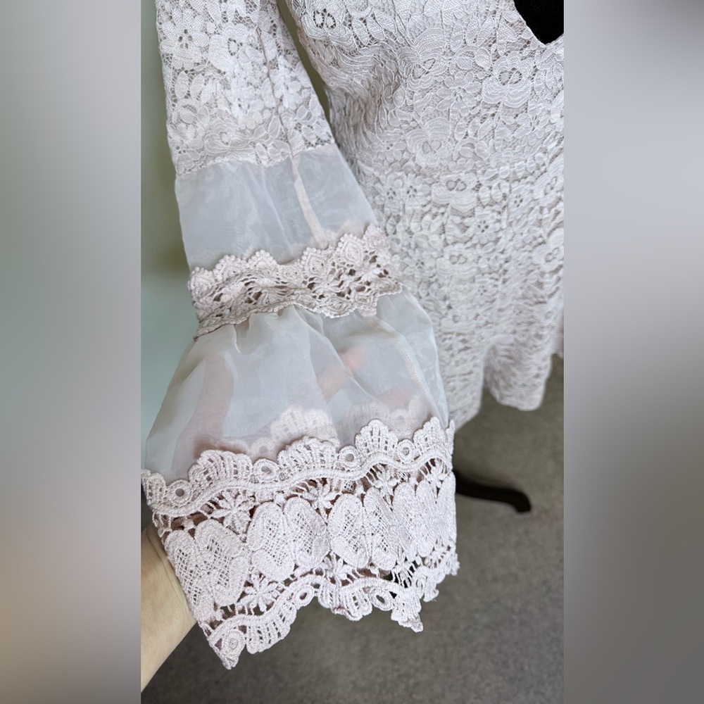 Kaylee Kollektion Pink floral lace short jumpsuit romantic flirty girly med - Picture 4 of 12